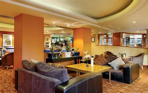 Copthorne Hotel Manchester | Clippers Bar and Restaurant Salford Quays