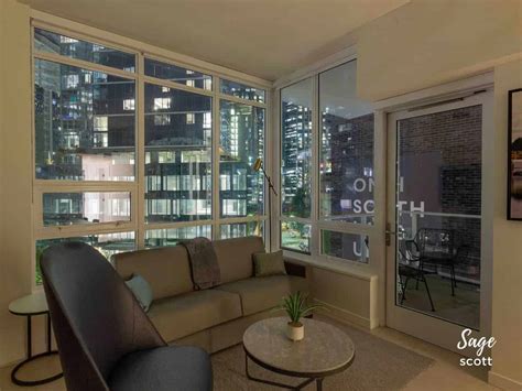 Level Seattle: Apartment-Style Suites in South Lake Union