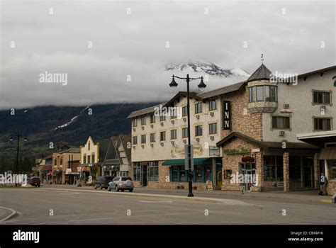 Hotels and restaurants, Connaught Drive, Jasper, Alberta, Canada Stock ...