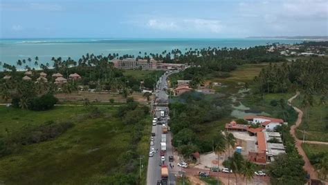 Barraqueiros Da Praia De Antunes Em Maragogi Bloqueiam A Al Norte