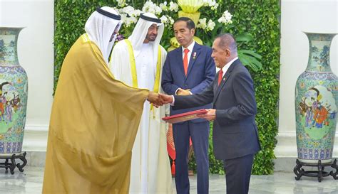 Foto Jokowi Dan Putra Mahkota Abu Dhabi Gelar Pertemuan Bilateral Di