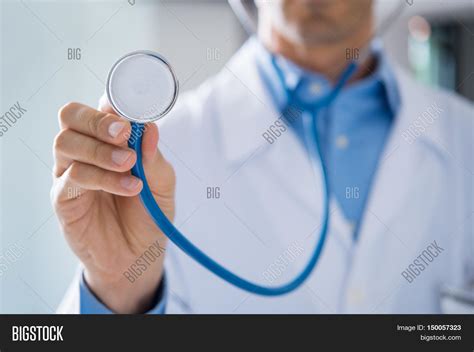 Male Doctor Showing Image & Photo (Free Trial) | Bigstock