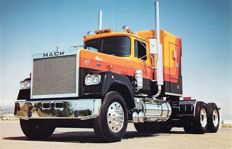 Mack Super Liner фото характеристики цены