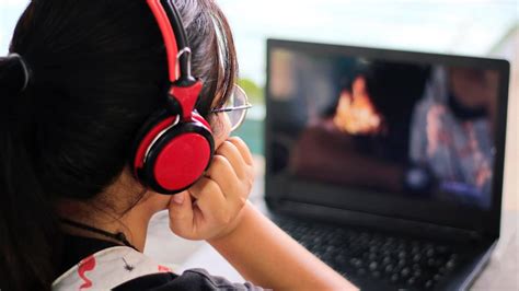 When is streaming illegal? What you need to know about pirated content