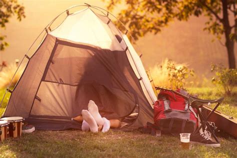 5 Seksstandjes Die Ideaal Zijn Voor Een Stomend Hete Nacht In De Tent