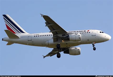 F GUGF Air France Airbus A318 111 Photo by parisot frédéric ID 196199