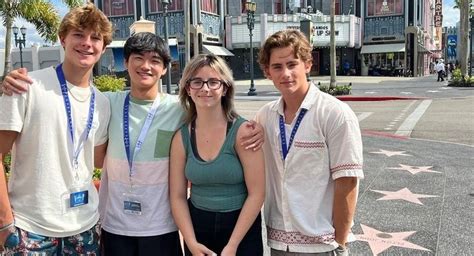 Brady Tristan And Brady With Fan At Universal Orlando Ches On