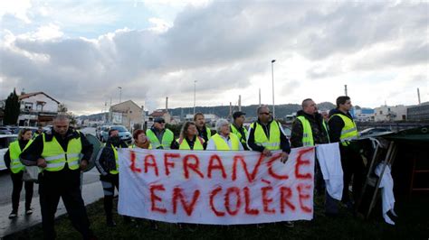 Gilet jaunes Castaner qualifie de honteux les événements du 1er