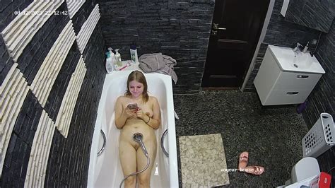 Watch Shower Girl Shea Bath Aut Naked People With Aderyn