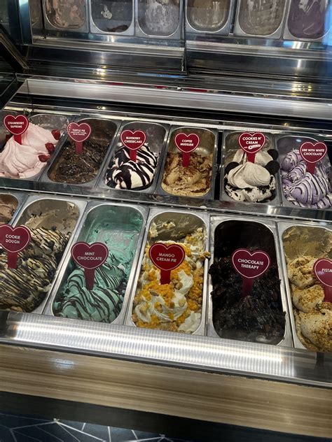 What’s the best Caramia flavor to order here? : r/CasualPH