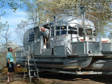 Find more from other houseboat builders we’ve indexed in our Home ...