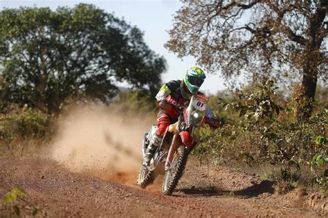 Azevedo Vence Especial Do Rally Dos Sert Es Maciel Segue L Der Nas