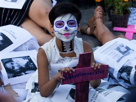 Catrinas Exigen Justicia Por V Ctimas De Feminicidio En Hemiciclo A