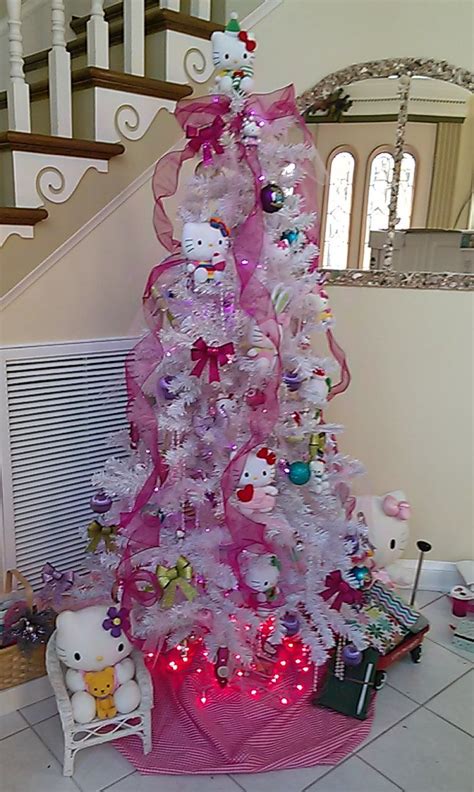 Hello Kitty Christmas Tree