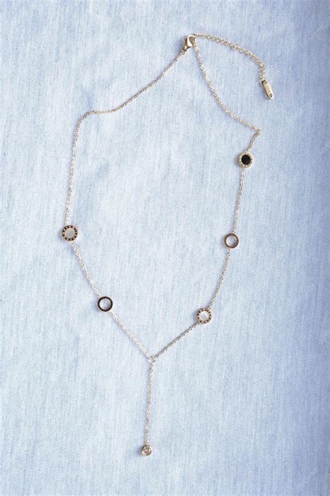 Premium Photo | Diamond jewelry luxury and fashion jewelry