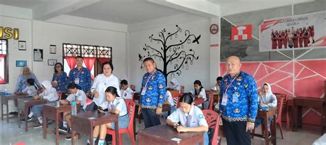 Ujian Akhir Sekolah Hari Pertama Di Smkn Bitung Berjalan Sukses