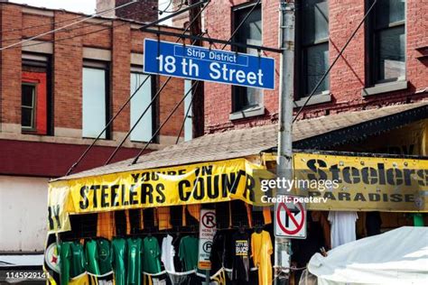 Cultural District Pittsburgh Photos and Premium High Res Pictures - Getty Images