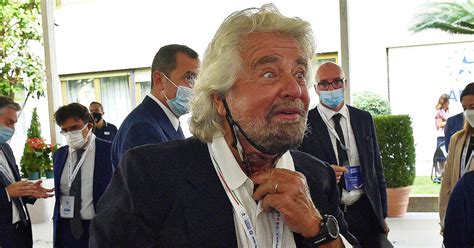 Beppe Grillo Indagato A Milano Traffico Di Influenze Illecite Ecco