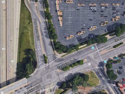 Driver pleads for paint markings at confusing west metro intersection