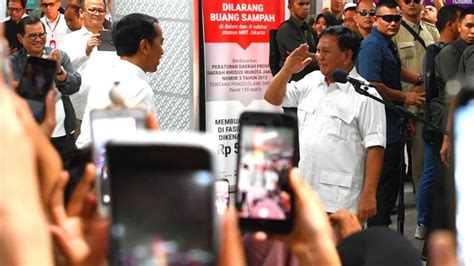 Foto Dahnil Prabowo Tak Punya Track Record Telikung Atasan