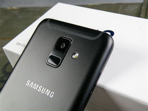 Samsung Galaxy A6 (2018) otrzymuje Androida 10