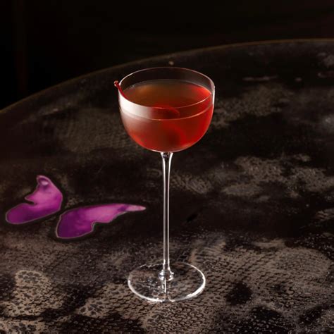 Nude Glass kokteilių likerio taurė SAVAGE PONY vnt du son