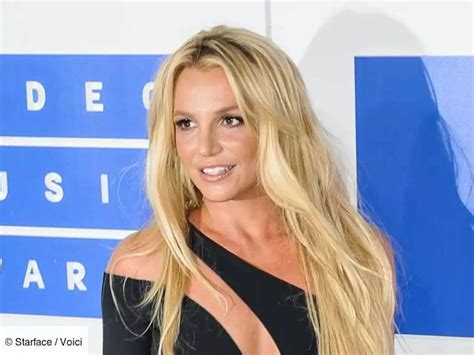 Britney Spears La Chanteuse R V Le Souffrir De L Sions Nerveuses