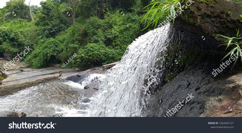 Kovai Kutralam Waterfalls Stock Photo 1262826127 | Shutterstock