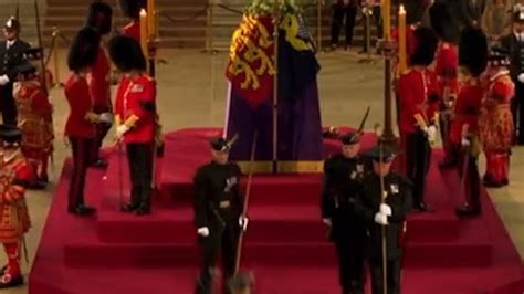 Guard Collapses While Standing Watch At Queen Elizabeth II S Coffin