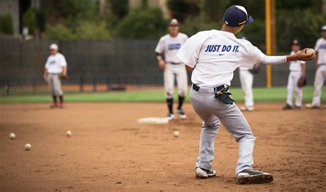 5 tips to enhance your footwork as an infielder - Baseball Tips