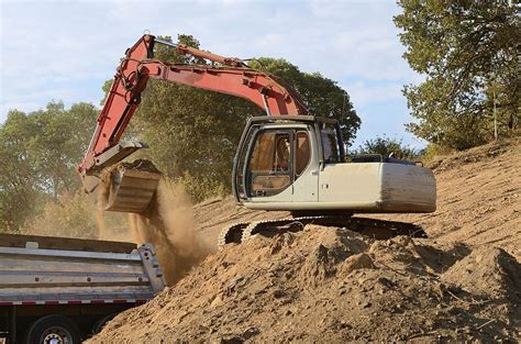 Backhoe Vs Excavator: What's The Difference