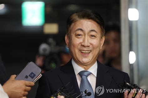 답변하는 이동관 방송통신위원장 후보자 연합뉴스