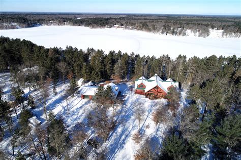 Minong, Wisconsin Log Home Virtual Tour