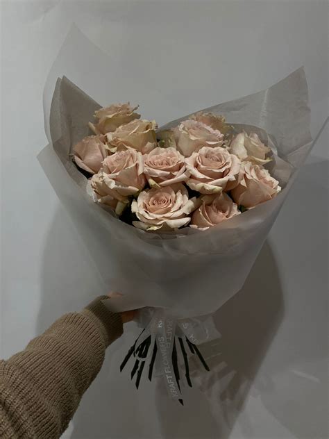 Пудровые розы - купить в СПБ с доставкой в Kraft Flowers