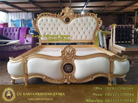 Tempat Tidur Mewah Ukiran Gold Leaf Kayu Jati Jepara