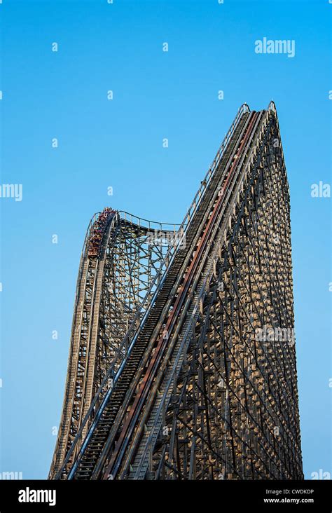 El Toro Wooden Roller Coaster Great Adventure Six Flags New Jersey