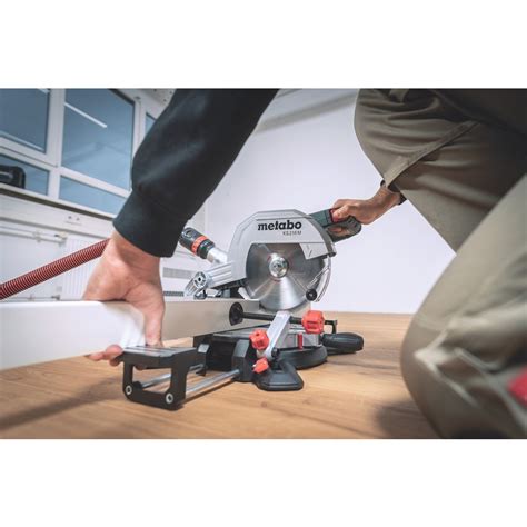 Metabo KS 216 M afkort- en verstekzaag 1.350W kopen?