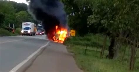 Blog do Neto Weba Ambulância que transportava criança para São Luis