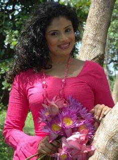 Amila Nadeeshani Sri Lankan Famous Singer All Actress Hot Photos