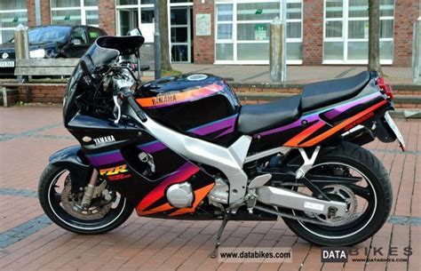 1994 Yamaha FZR 600 R Moto ZombDrive