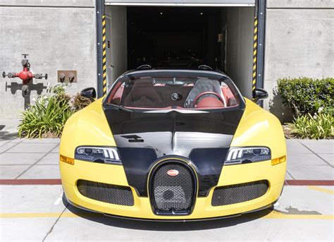 Bugatti Veyron Grand Sport Puts On Its Bumblebee Suit In L A Carscoops