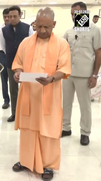 Up Cm Yogi Adityanath Holds Janata Darshan In Lucknow Youtube