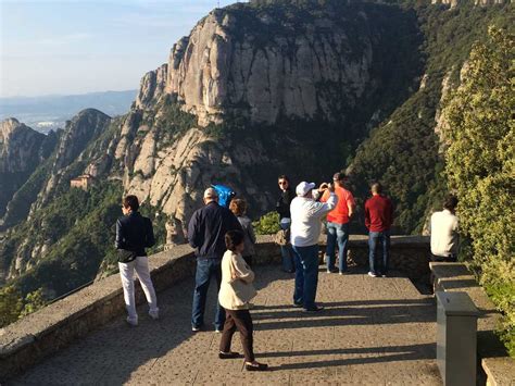 Monasterio De Montserrat Y Sagrada Familia Con Gu A Tu Experiencia