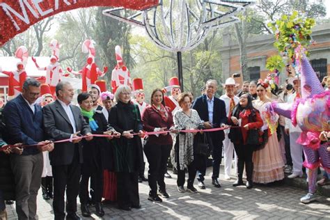 Participa Puebla en Festival Turístico Navideño de CDMX