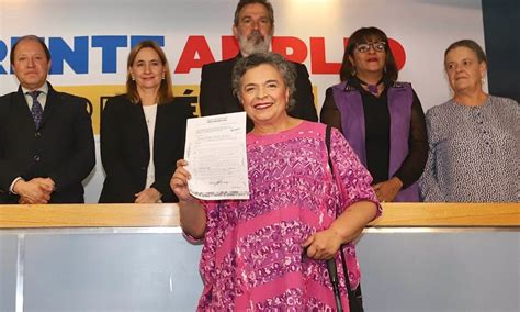 Puesta Y Dispuesta Beatriz Paredes Se Registra Con Bast N De Mando