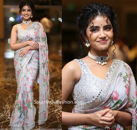 Anupama Parameswaran In A Floral Saree At Eagle Pre Release Event