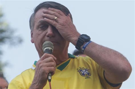 Bolsonaro Diz Que Pt Quer Renascer Fim Da Escala X E Sugere