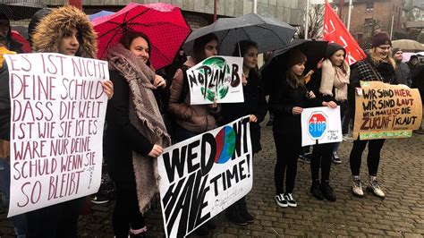 Fridays For Future Nrw Sch Ler K Mpfen F R Klimaschutz Nachrichten