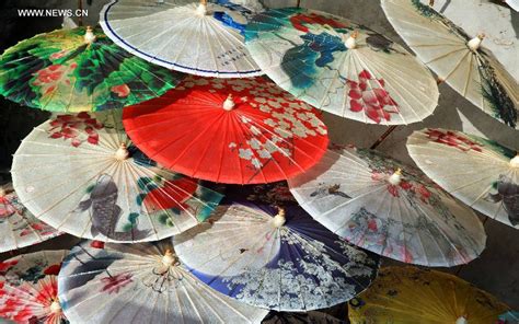 Oil Paper Umbrellas Made In Sichuan[1] Cn