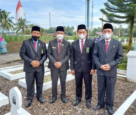 Upacara Hut Ri Khidmat Ketua Dprd Agam Bacakan Teks Pembukaan Uud 1945 Top Satu